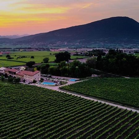 קאפרינו ורונזה Agriturismo Corte Patrizia מראה חיצוני תמונה