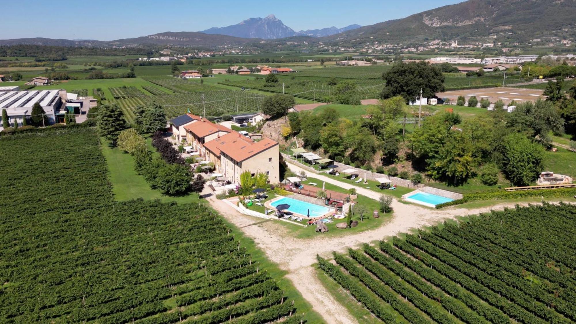 קאפרינו ורונזה Agriturismo Corte Patrizia מראה חיצוני תמונה